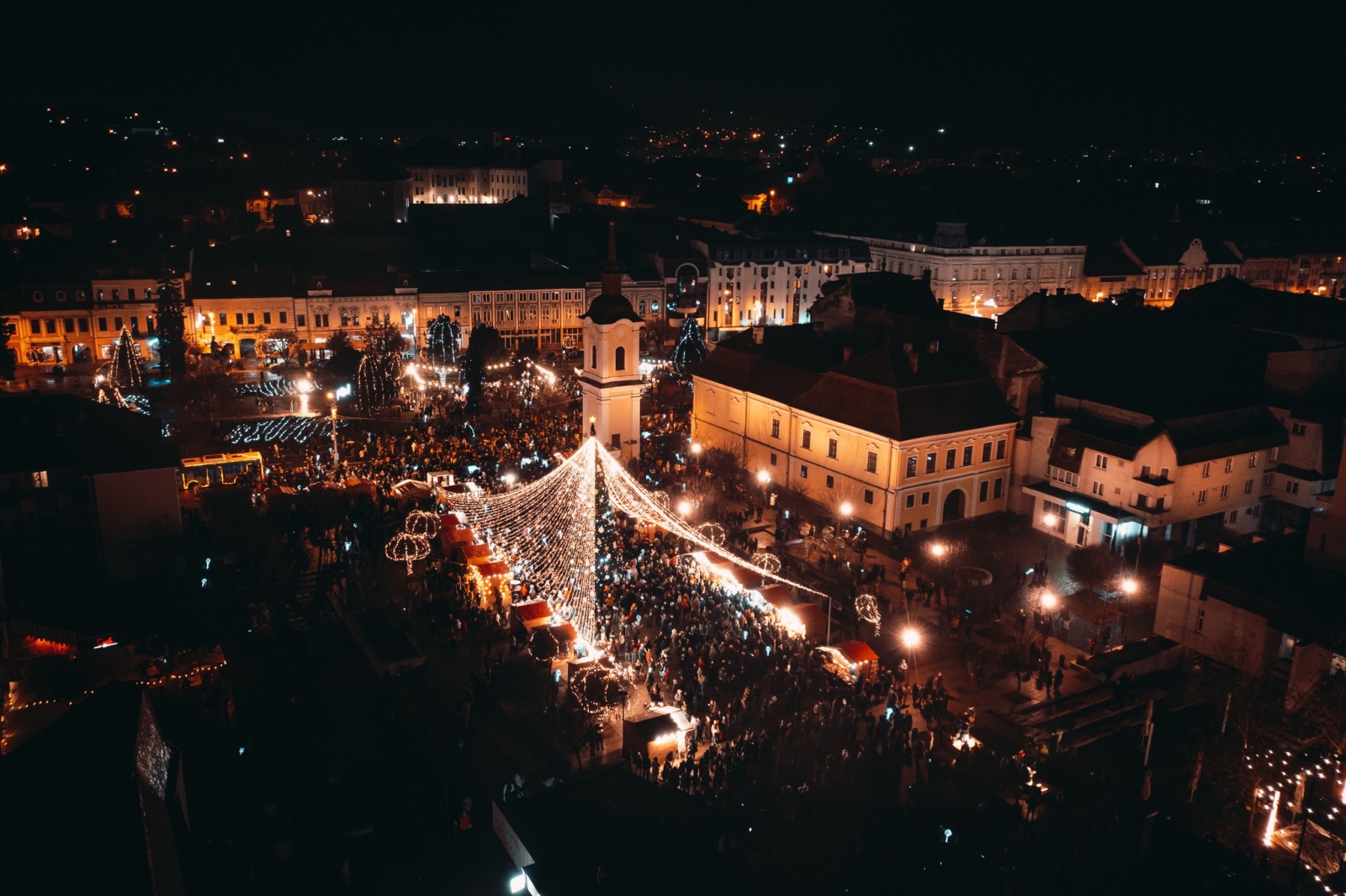 targul de craciun targu mures, centrul orasului targu mures, judetul mures 