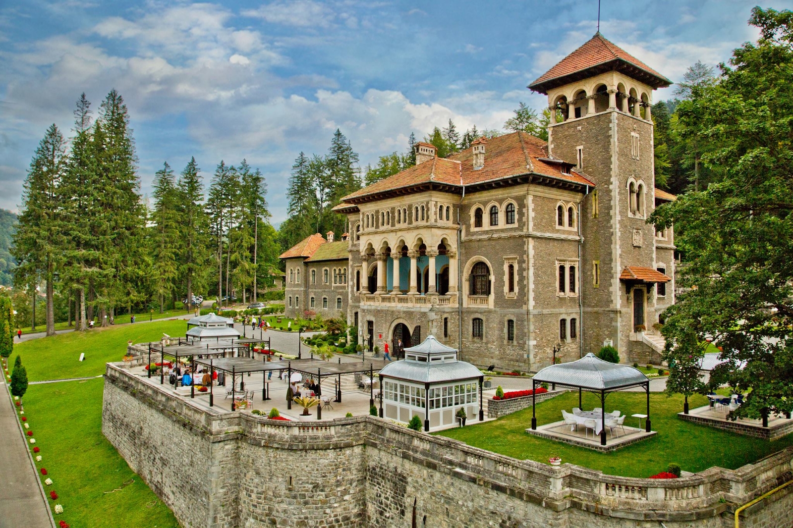 Cantacuzino kastély, busteni