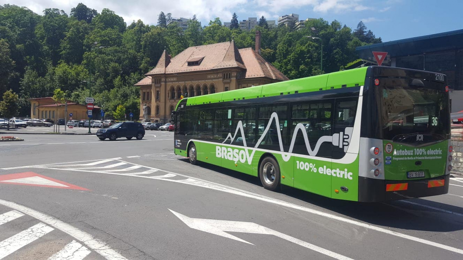 Brasso, Autobusz