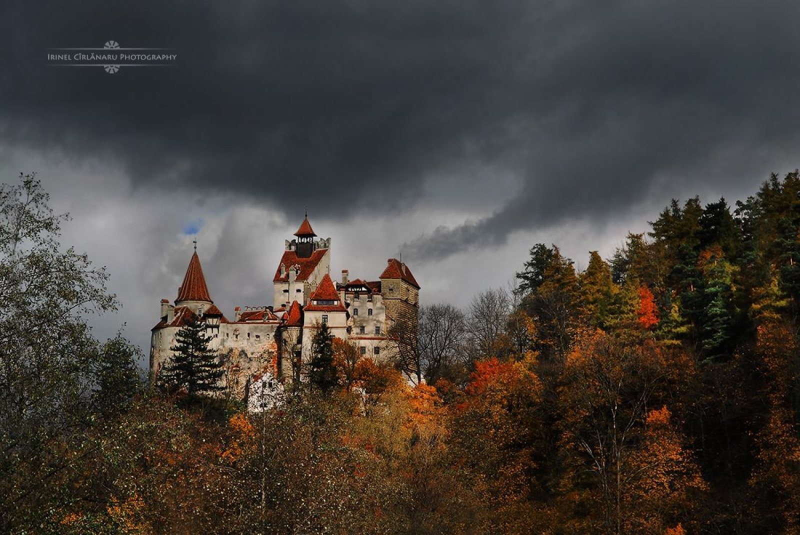 TOP 7: cele mai frumoase destinații de toamnă din România