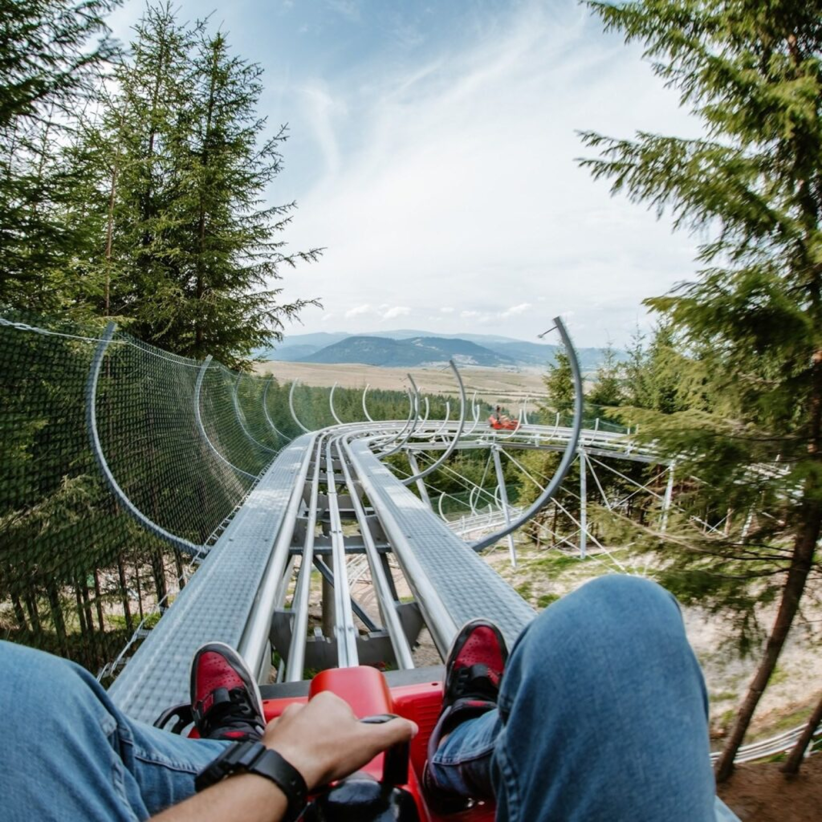 Brassópojána, a négy évszak üdülőhelye