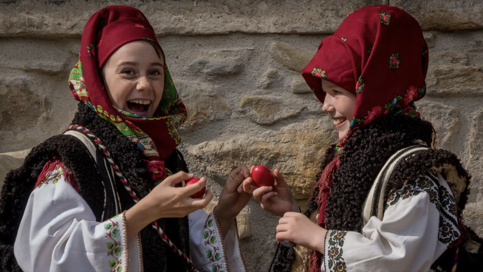 Tradiții de Paști în regiunile României