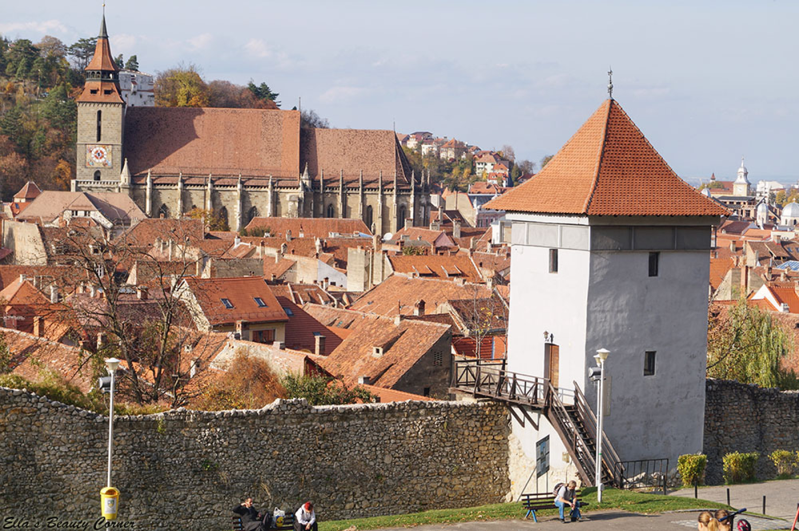 Reasons why it’s worth visiting Brașov in November