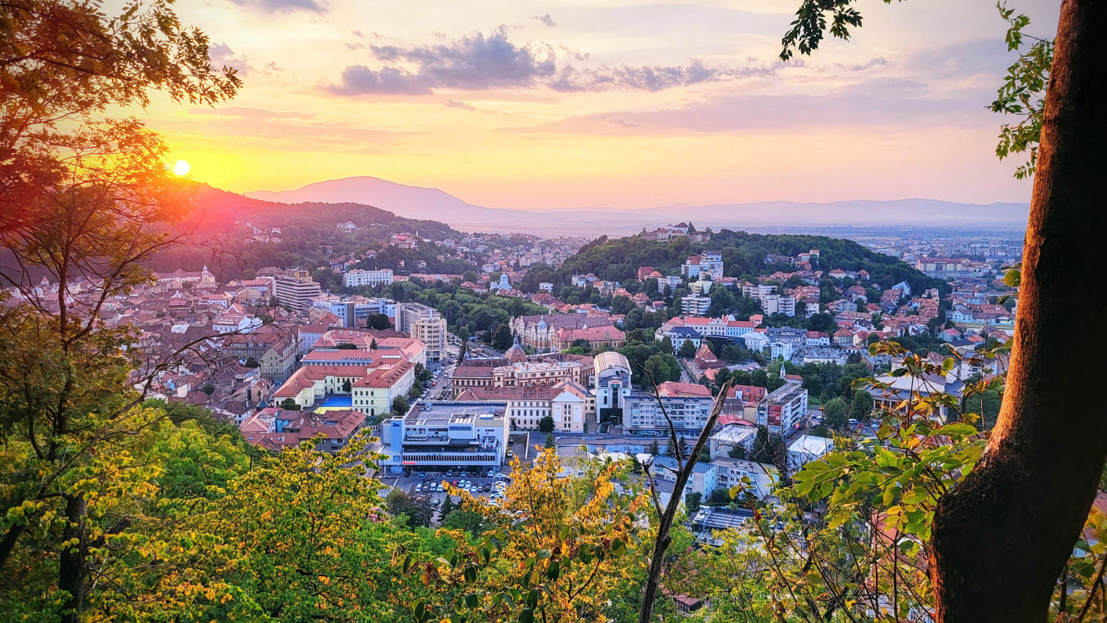 Orașe perfecte pentru un city break în aprilie